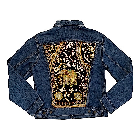 VTG Levi’s Embroidered Denim Jacket - Picture 3 of 14